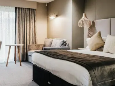 moddershall-suite-dreams Moddershall Oaks Hotel Suite Room